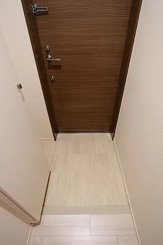 ソレーユ山手へーベルメゾンの玄関