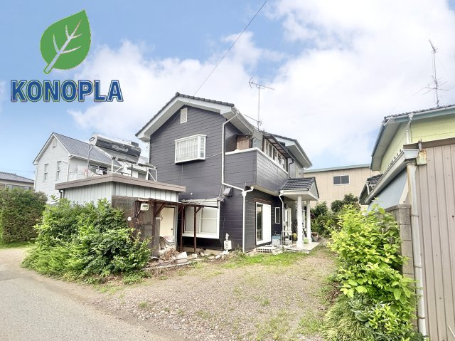 【中古戸建】太田市山之神町の外観|■外観｜外構や植栽の計画次第で、リゾートのような非日常間のある空間づくりも可能です♪