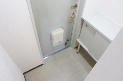 【玄関】 | 萬ビル