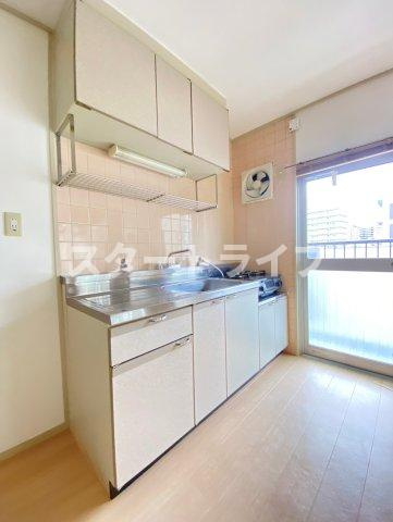 大阪市淀川区三国本町２丁目の賃貸マンションのキッチン