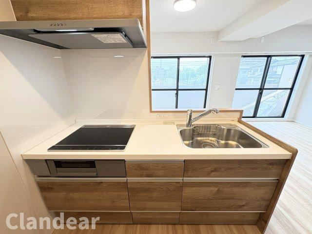 ライオンズマンション草加東のキッチン|ドキドキの新生活も、安心してスタート。ぴったりの住まいを見つけませんか？クランディアが一緒に住まい選びをサポートします‼　まずは、お気軽にお問合せください　＃クランディア