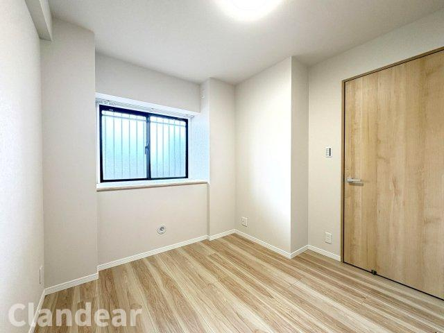ライオンズマンション草加東の寝室|ドキドキの新生活も、安心してスタート。ぴったりの住まいを見つけませんか？クランディアが一緒に住まい選びをサポートします‼　まずは、お気軽にお問合せください　＃クランディア