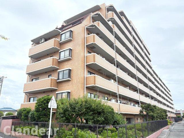ライオンズマンション草加東の外観|ドキドキの新生活も、安心してスタート。ぴったりの住まいを見つけませんか？クランディアが一緒に住まい選びをサポートします‼　まずは、お気軽にお問合せください　＃クランディア
