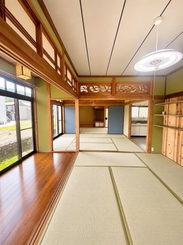 稙田大柳戸建の居間・リビング