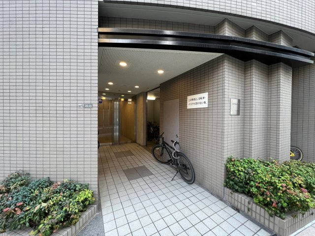 アンシャンテ南堀江のエントランス
