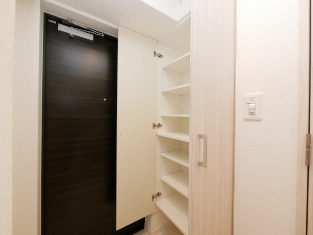 S-RESIDENCE阿波座WESTの収納