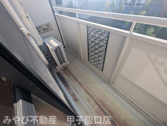 セジュール西宮今津のバルコニー