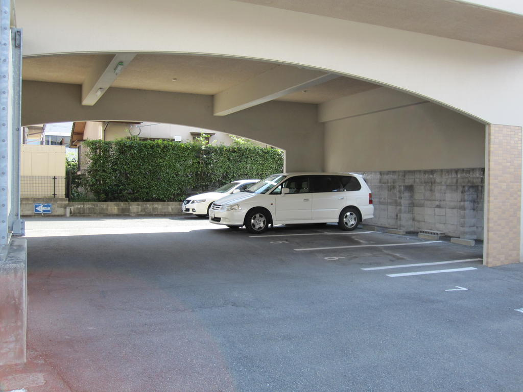 ユースハイムくまなんの駐車場