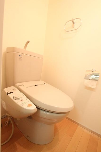 川崎市多摩区中野島３丁目の賃貸マンションのトイレ