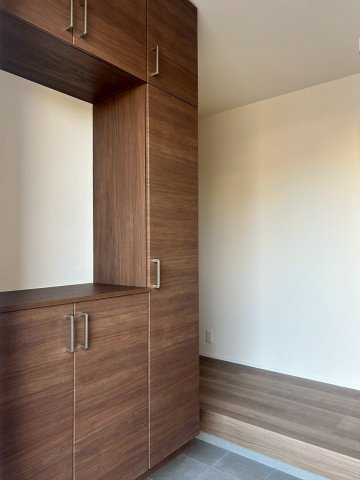 リーブルガーデン丸亀市川西町南５号棟の収納