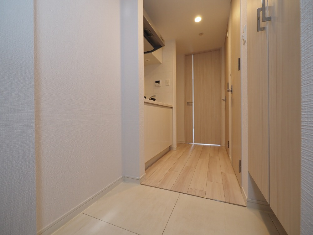S-RESIDENCE阿波座WESTの玄関