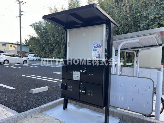 福知山市字長田のアパートの設備|宅配BOXが付いています!(^^)!