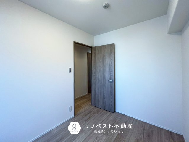 ディオ・フェルティ布施の洋室|約4.8帖の洋室♪
家具配置のしやすいお部屋です◎