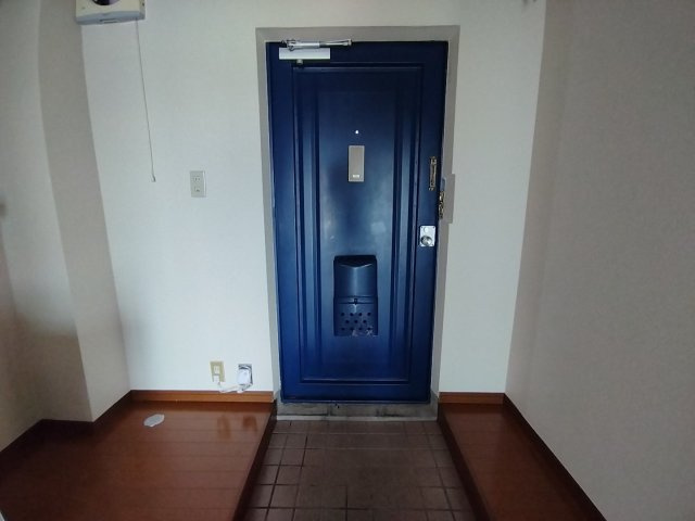 キャトルセゾンの玄関