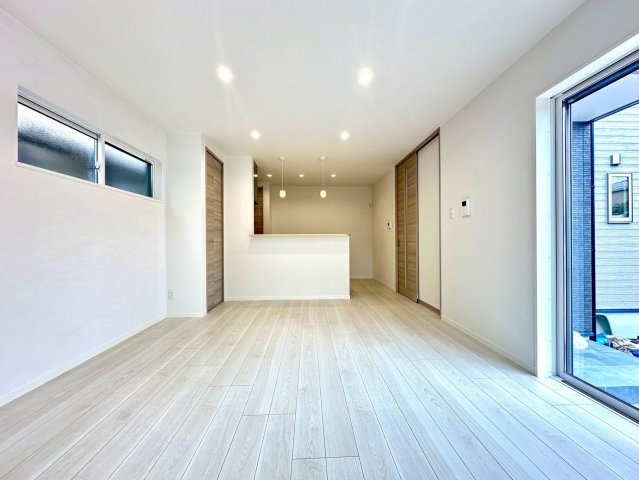 加古川市別府町別府新築戸建の居間・リビング|同社施工例