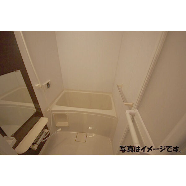 エスパシオ　ナカムラ　名古屋市賃貸　仲介手数料無料の浴室