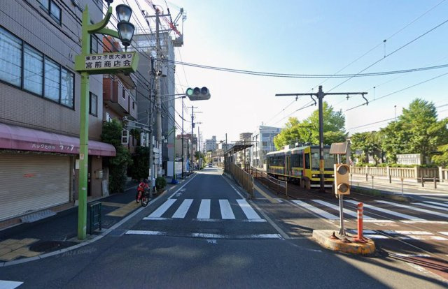 荒川区西尾久２丁目の店舗事務所の周辺