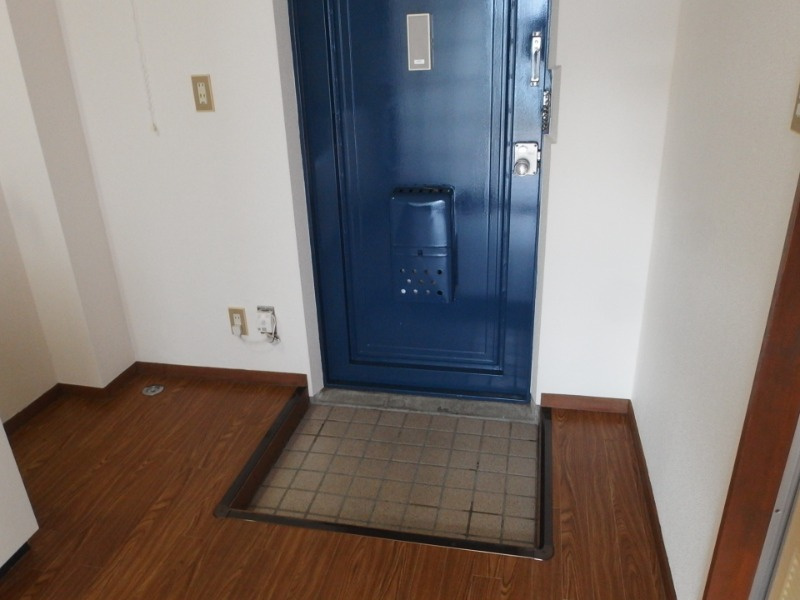 エミナース河原の玄関