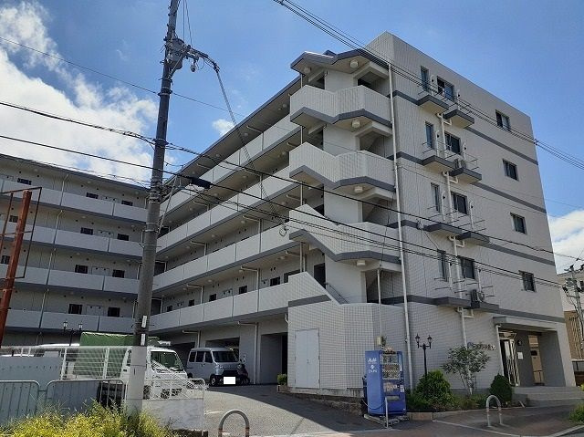 サンプラザ　茨木の外観