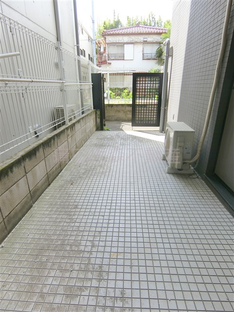 シンシア蒲田の庭