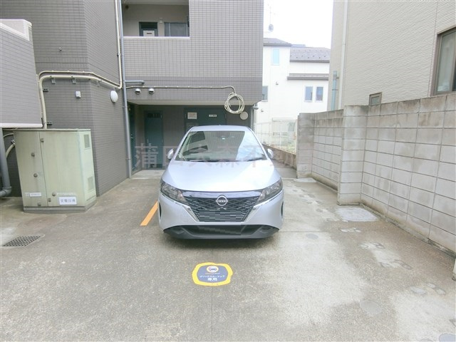 シンシア蒲田の駐車場