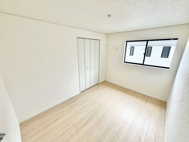 【仲介手数料無料】富士見市勝瀬第1の洋室|明るい洋室です