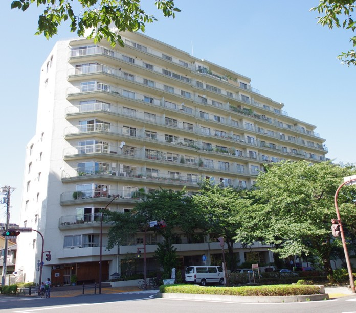 ファミール久堅の画像