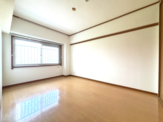 【寝室】