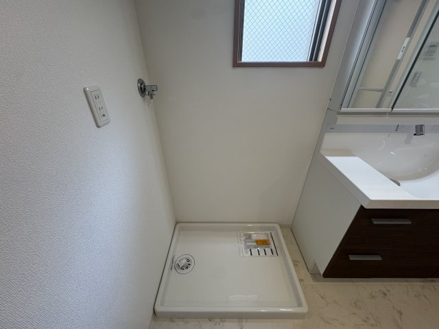 西神南ヒルズ4番館のランドリースペース