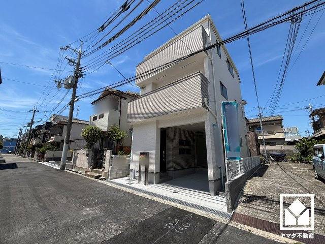 尼崎市稲葉荘1丁目の周辺|網戸を11万円（税込）で設置可能です。FIX窓・ドア（玄関・勝手口・テラス）は対象外となります。尚、表示価格は建物引渡20日前までの申込が条件となります。