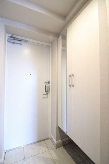 La Douceur巣鴨Eastの玄関
