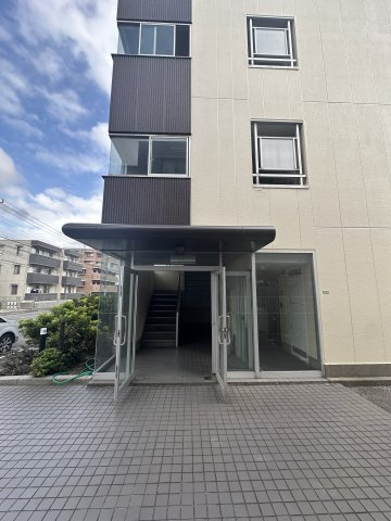パレスF のエントランス