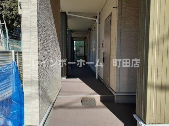 ソレイユ厚木※初期費用分割あと払いサービス利用可能物件のエントランス