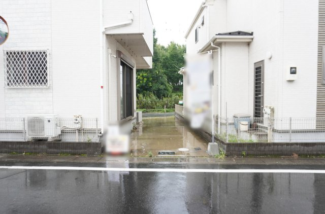 草加市青柳6丁目 中古戸建の駐車場