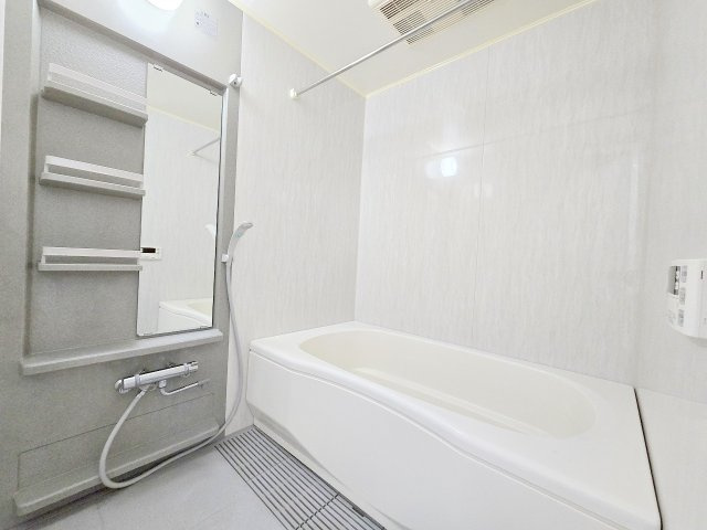 ロイヤルステージ小作の浴室