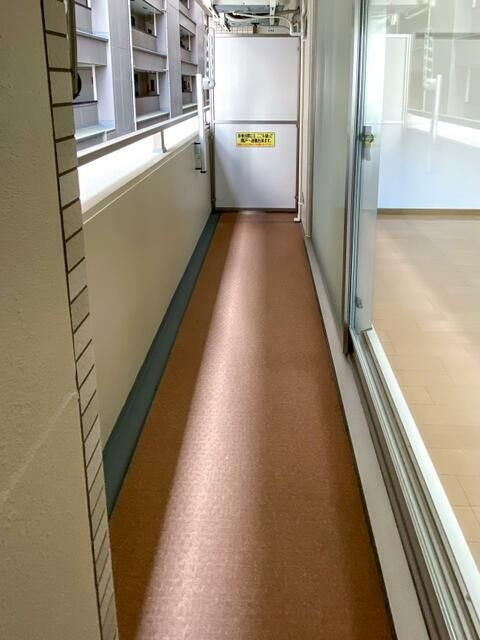 リビングステージ木町通のバルコニー