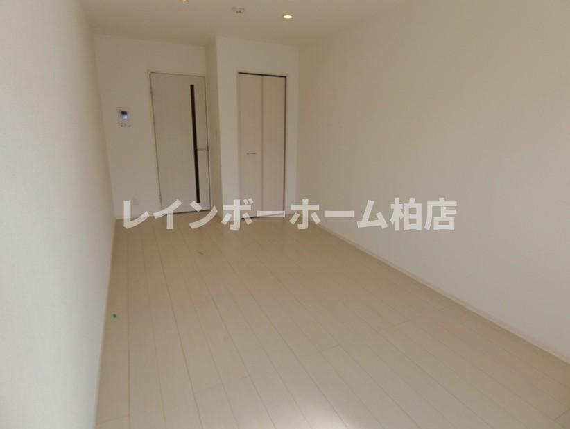 仲介手数料（賃料の1.10ヵ月）の50％OFF対象物件！の居間・リビング|居間です