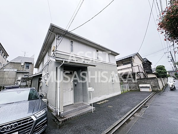 ルグラニットの駐車場