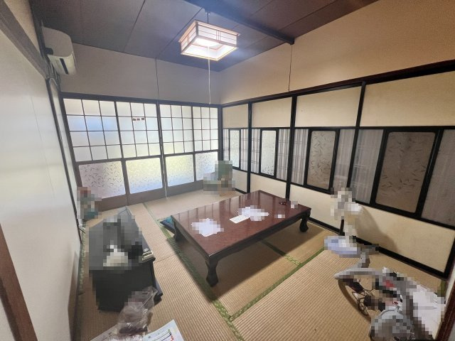 小城市三日月町堀江　倉庫付　7DKの和室