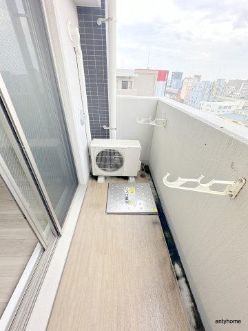 レオンコンフォート難波ミラージュ　仲介手数料無料のバルコニー