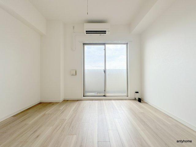 レオンコンフォート難波ミラージュ　仲介手数料無料の洋室