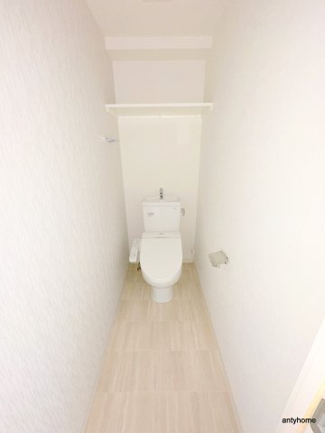 レオンコンフォート難波ミラージュ　仲介手数料無料のトイレ