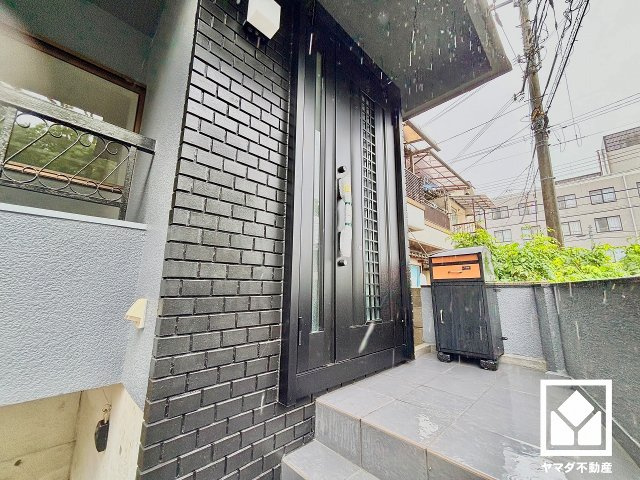 西宮市小松南町2丁目の外観