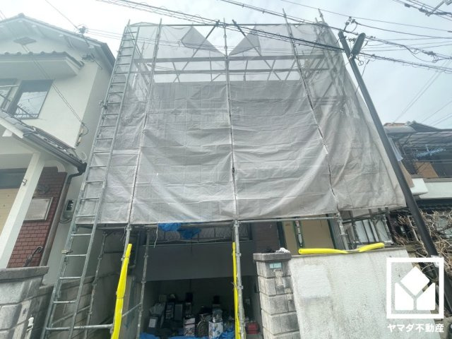 西宮市小松南町2丁目の駐車場