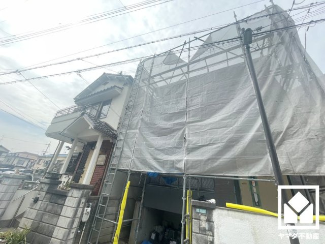 西宮市小松南町2丁目の居間・リビング