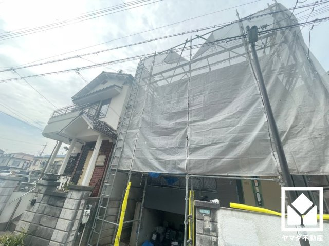西宮市小松南町2丁目の居間・リビング
