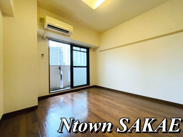 【居間・リビング】 | 万宝マンション | ゆったり過ごせる居間です