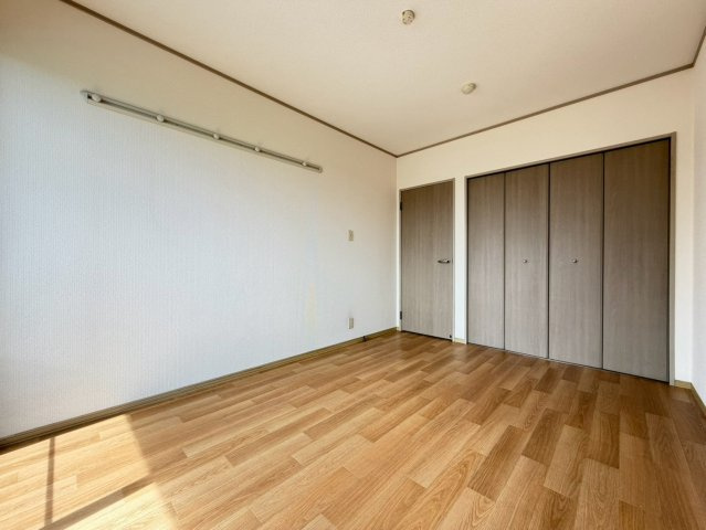 【寝室】