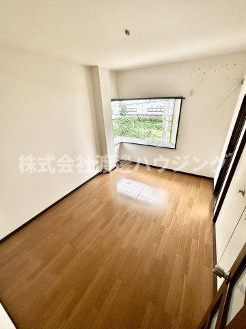 東大阪鴻池元町テラスハウス　の洋室