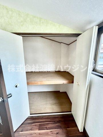 東大阪鴻池元町テラスハウス　の収納